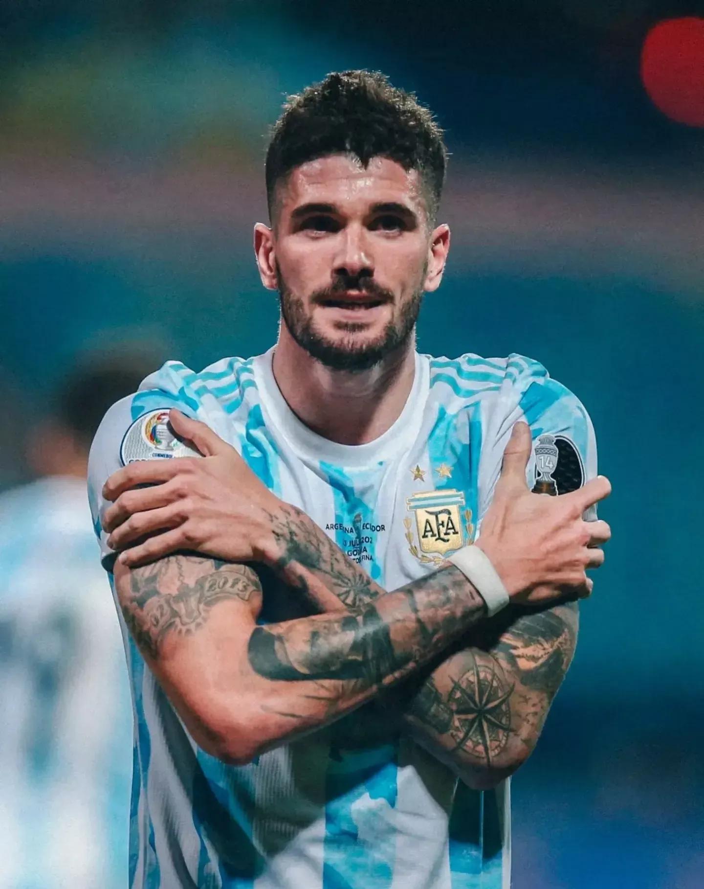 阿根廷血洗那不勒斯，德容统治全场