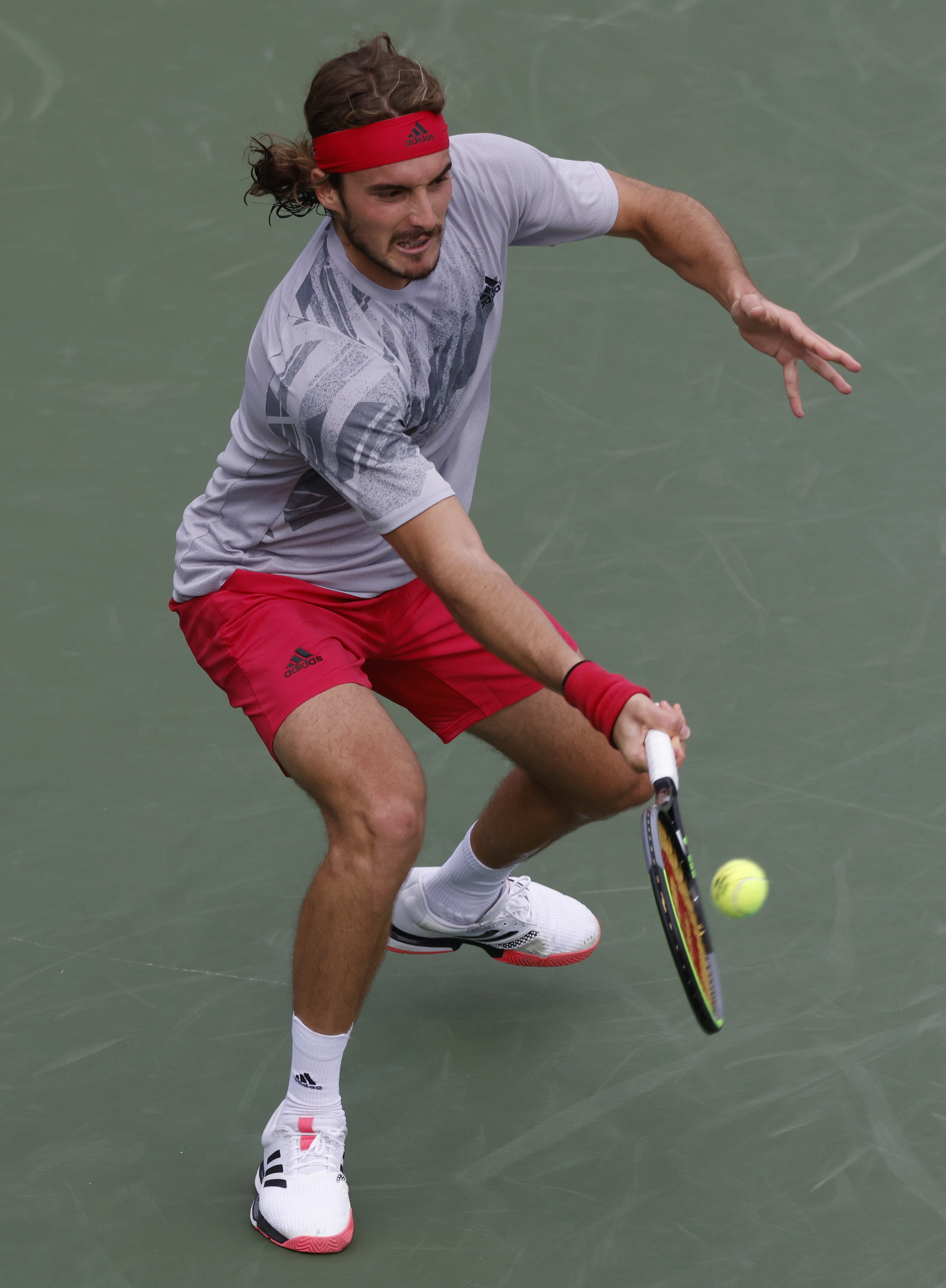 开云体育-关于西班牙网球队血洗美国网球队，西西帕斯绝境逆转的信息