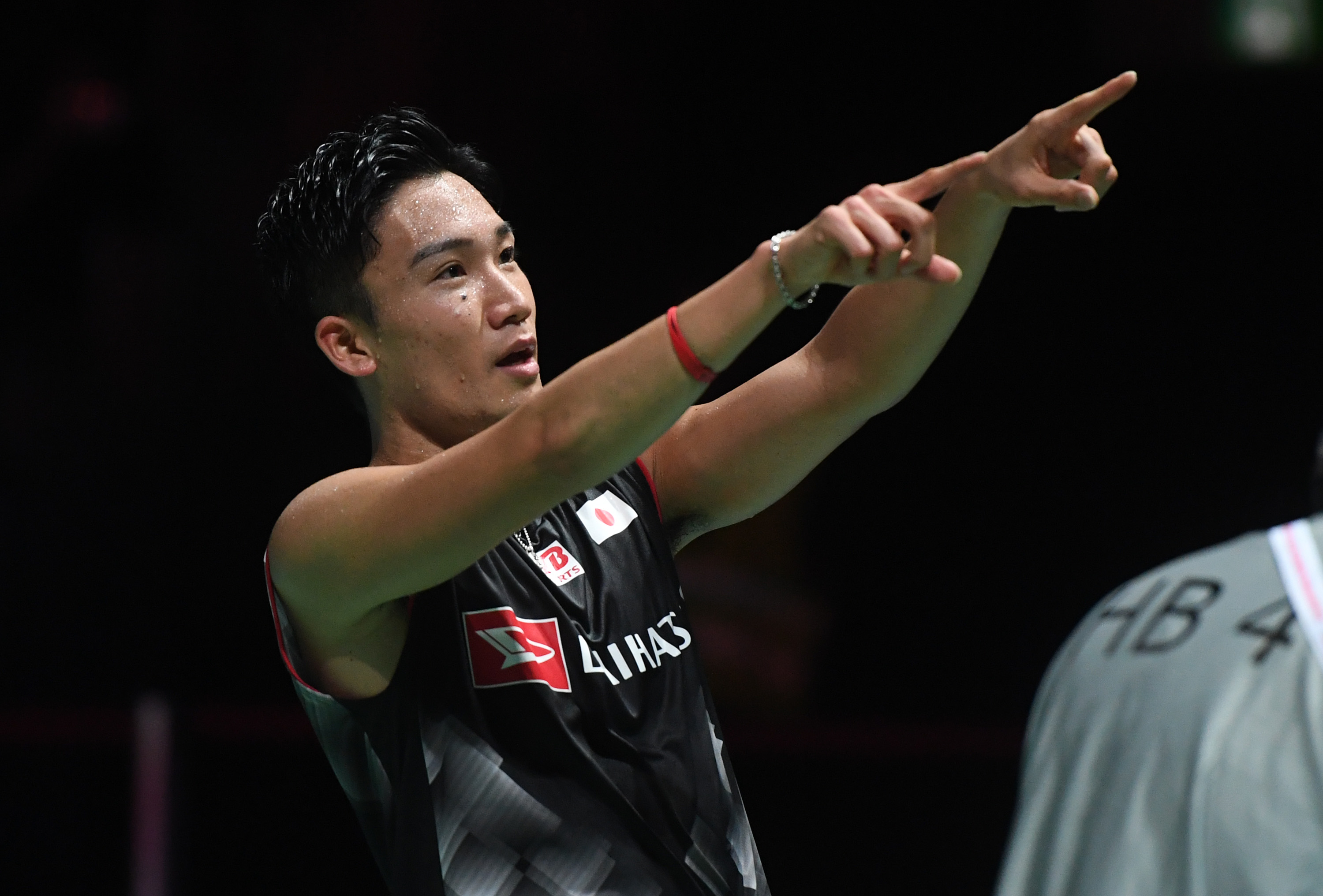 包含日本羽毛球队绝杀中国羽毛球队，桃田贤斗爆发神勇的词条