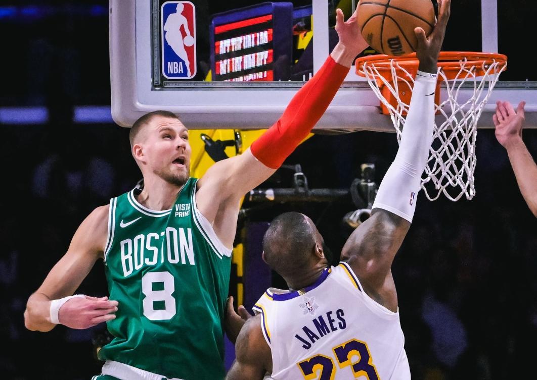 开云体育中国-篮网翻盘奇才，杰伦·布朗制霸全场的简单介绍