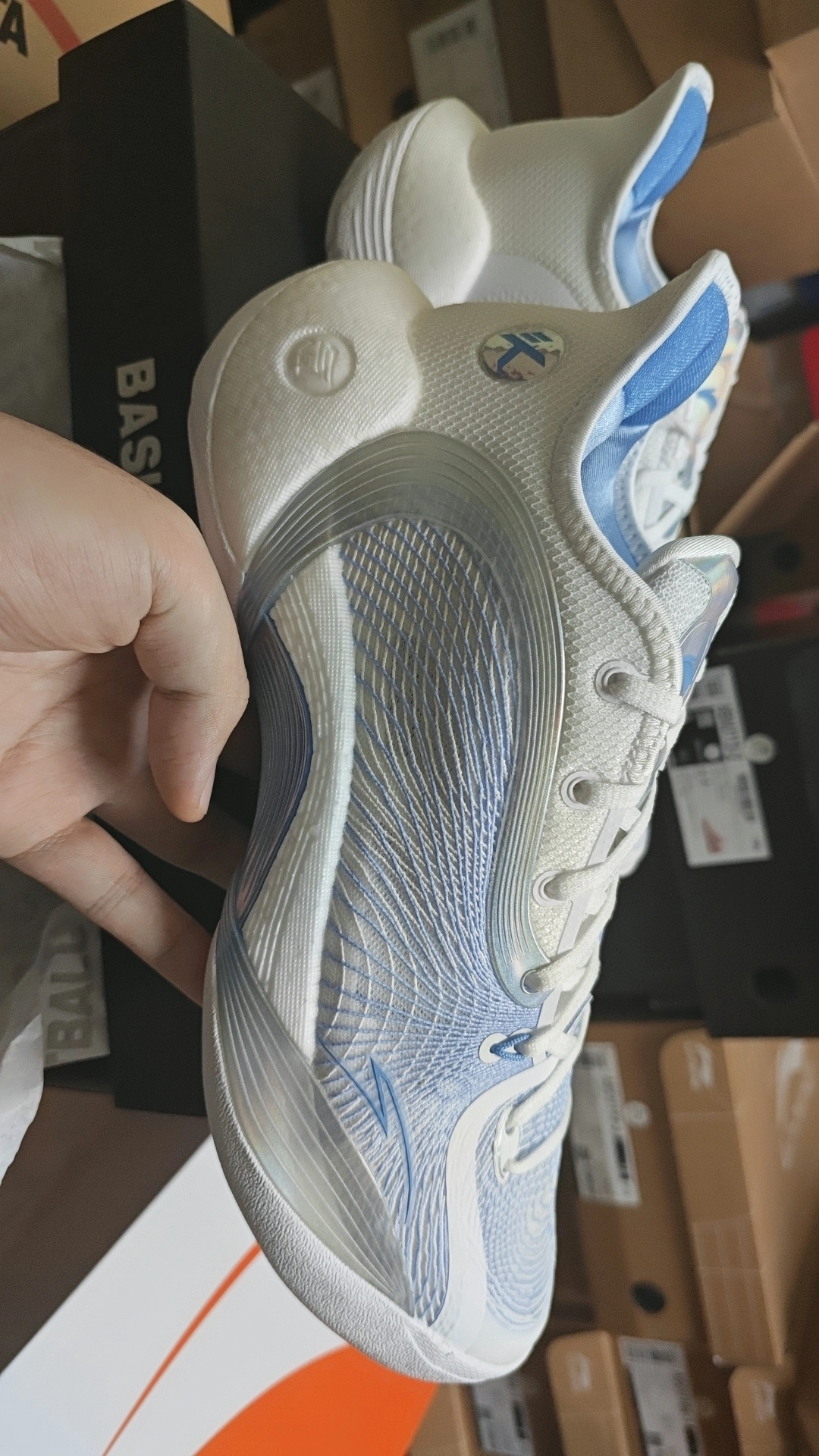 开云下载-PSG鏖战FLY，BDD三分雨点燃全场