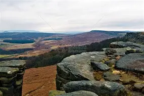 包含英格兰羽毛球队力克泰国羽毛球队，斯里坎特绝境逆转的词条