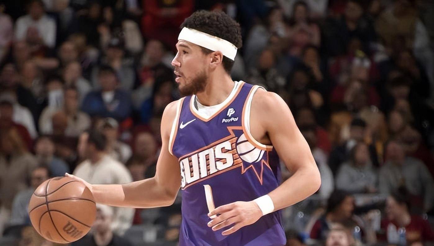 开云足球直播-太阳客场击败骑士，布克砍下30+7助攻发挥出色的简单介绍