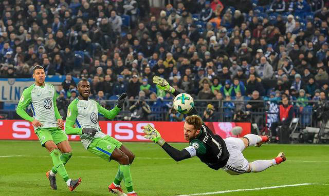 关于沃尔夫斯堡取得平局，保持不败纪录的信息