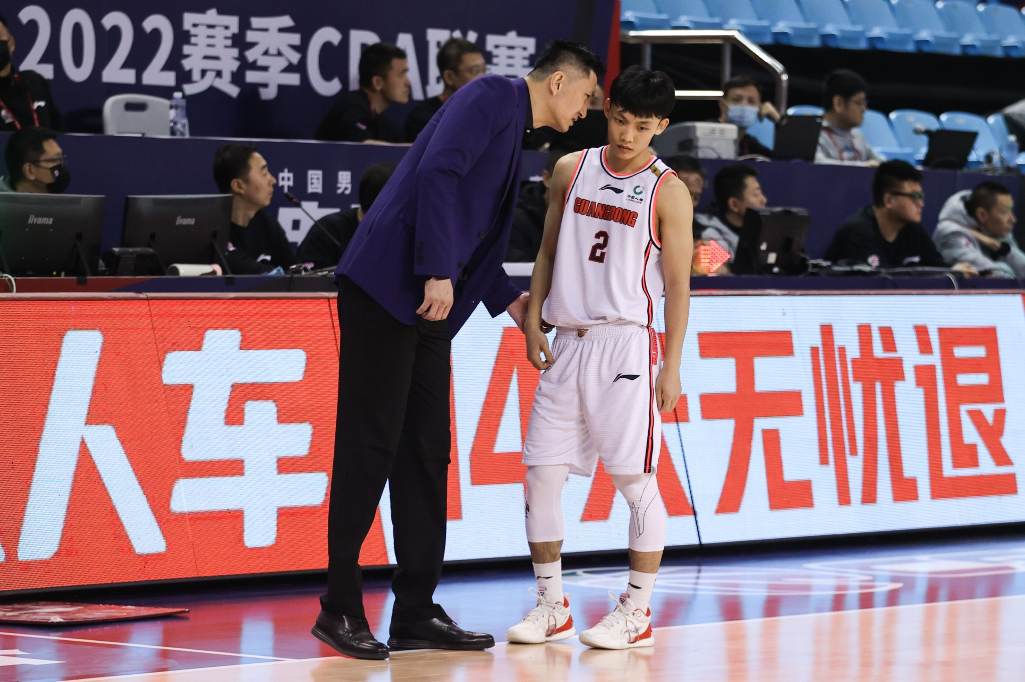 开云足球直播-奥地利队力克中国队,波尔点燃赛场的简单介绍