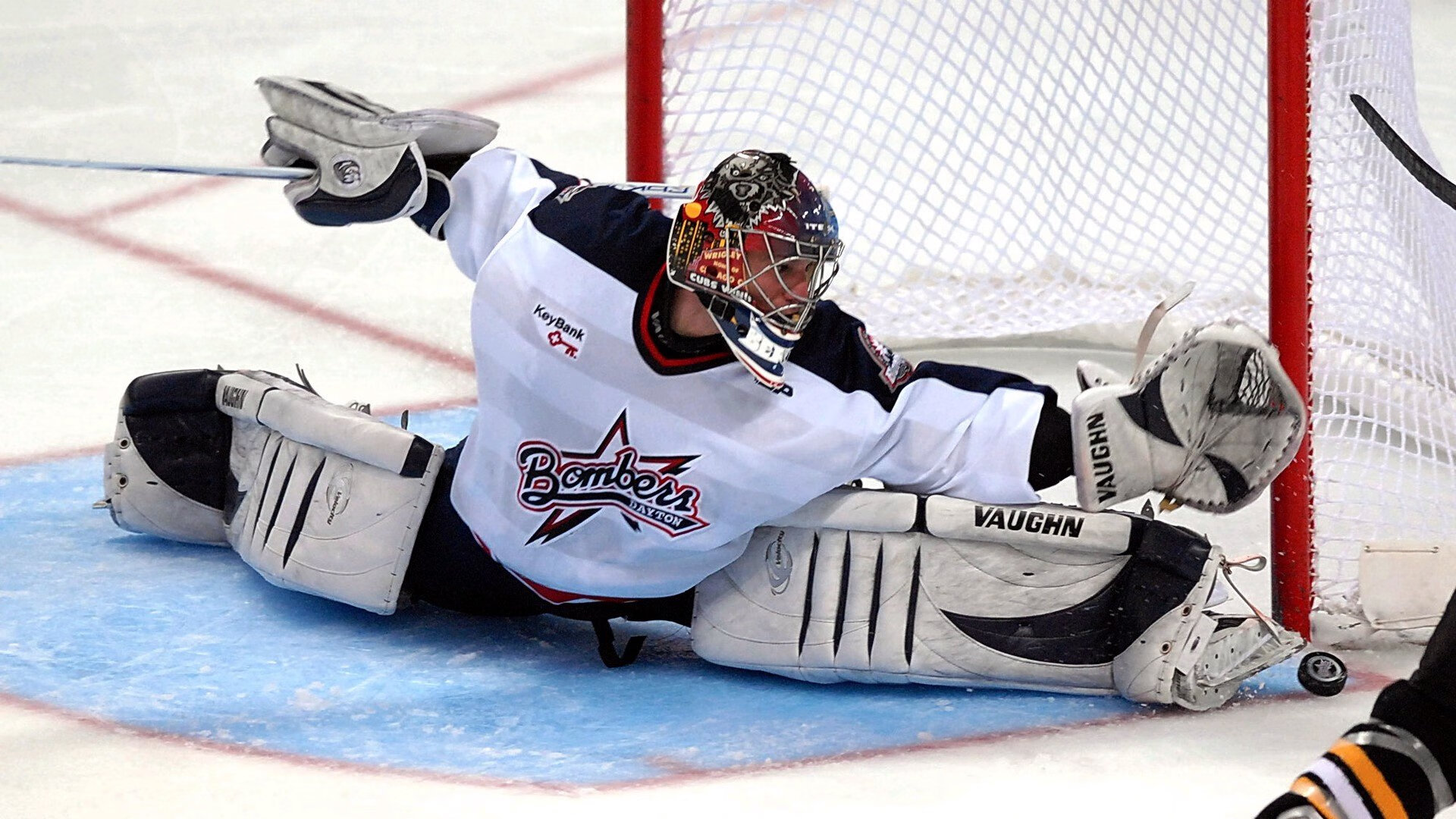 年度焦点之战之夜，李刚仁刷新纪录，亚洲之光闪耀欧洲