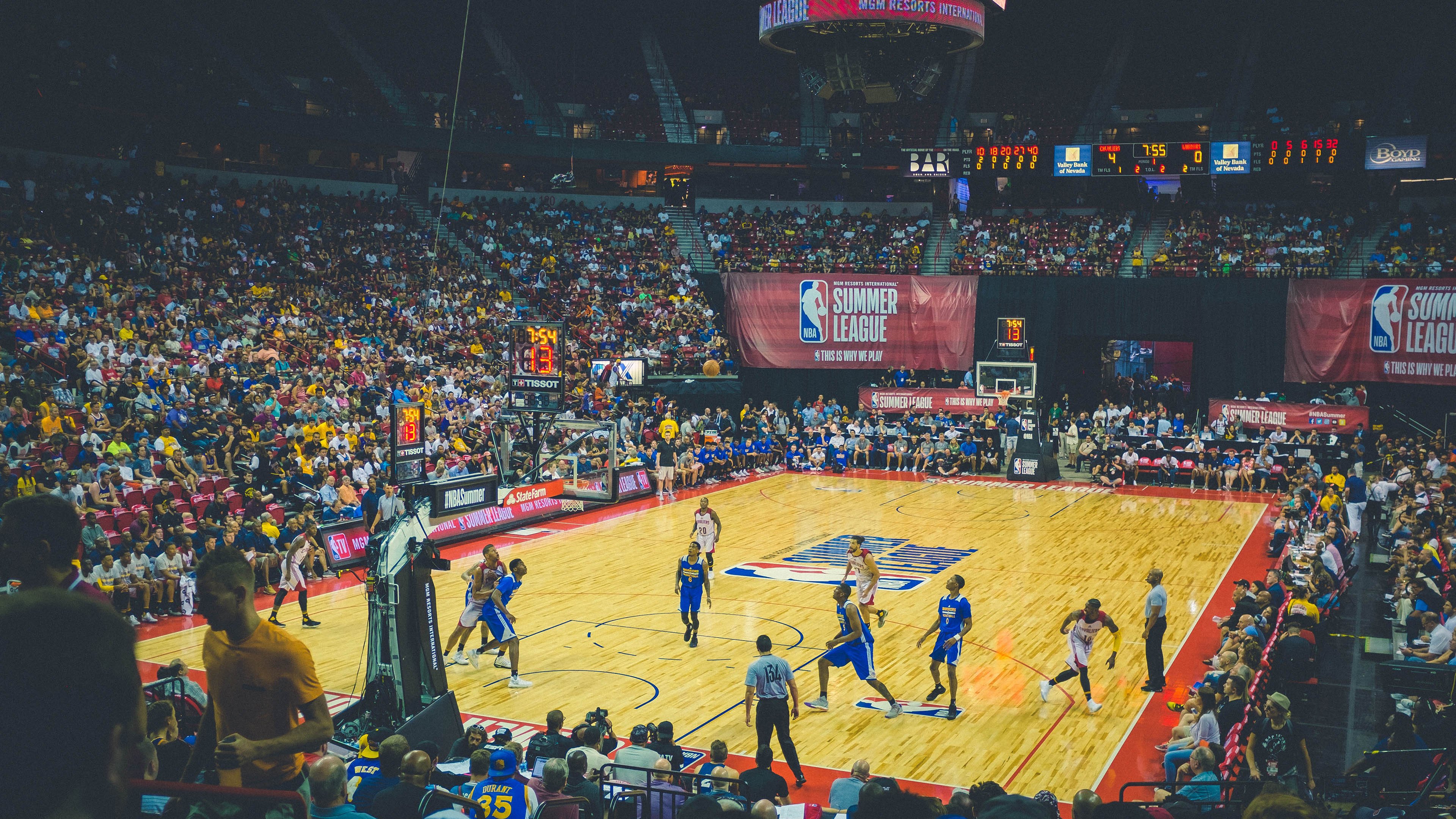 开云体育平台APP-步行者争冠路上力克黄蜂,德罗赞末节封神定乾坤