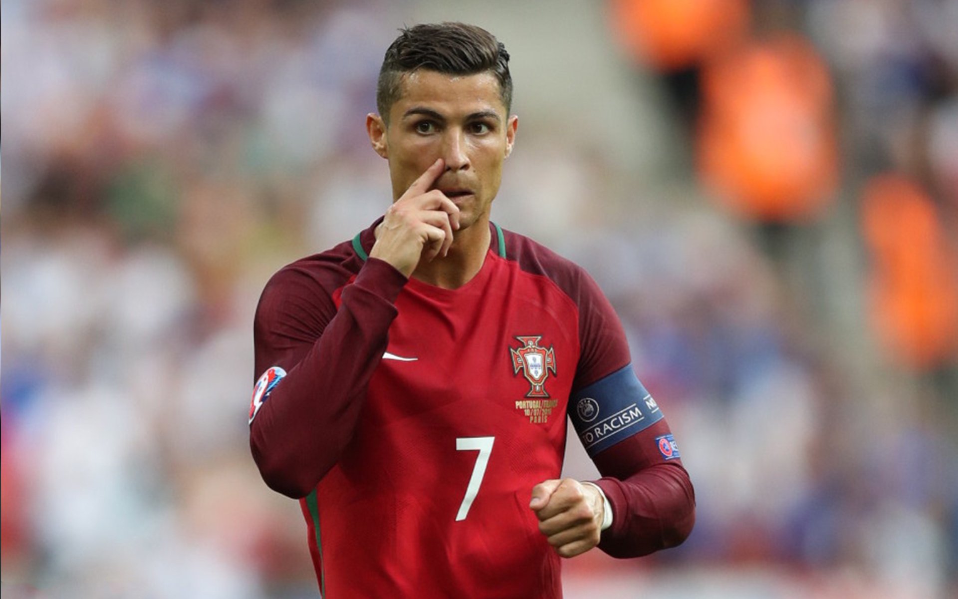 富安健洋，从防线铁闸到战术奇兵，希腊横扫皇马背后的关键先生